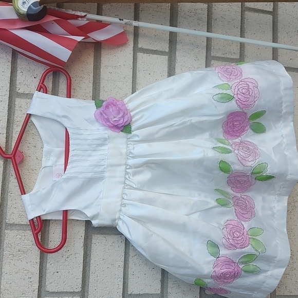 La Princess Dress - Picture 8 of 12